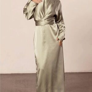 Bria Satin Batwing Tie Waist
Maxi Dress - Sage